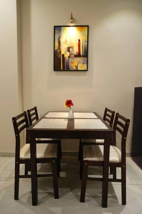 'Sumadhu Homes 301 ' Kolhapur Esterno foto